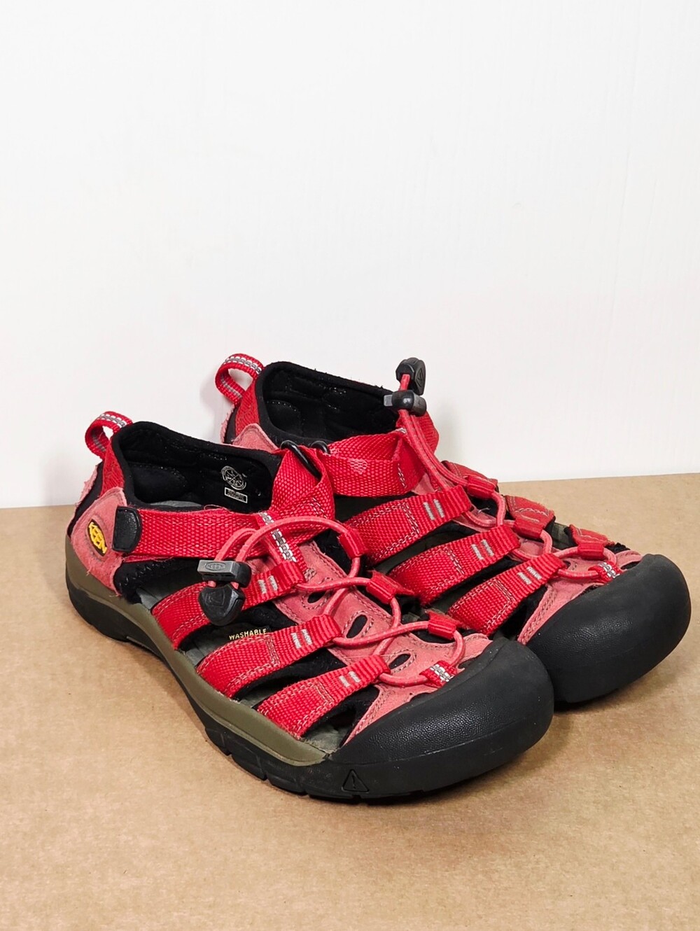 Keen Newport H2 Sandals Boys Size 4 Red Active Water Shoes Hiking Washable